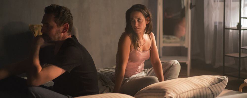 Zdrada w związku: Czy ktoś, kto raz zdradził, zdradzi ponownie? 7 sygnał&oacute;w ryzyka - blog Między Parami